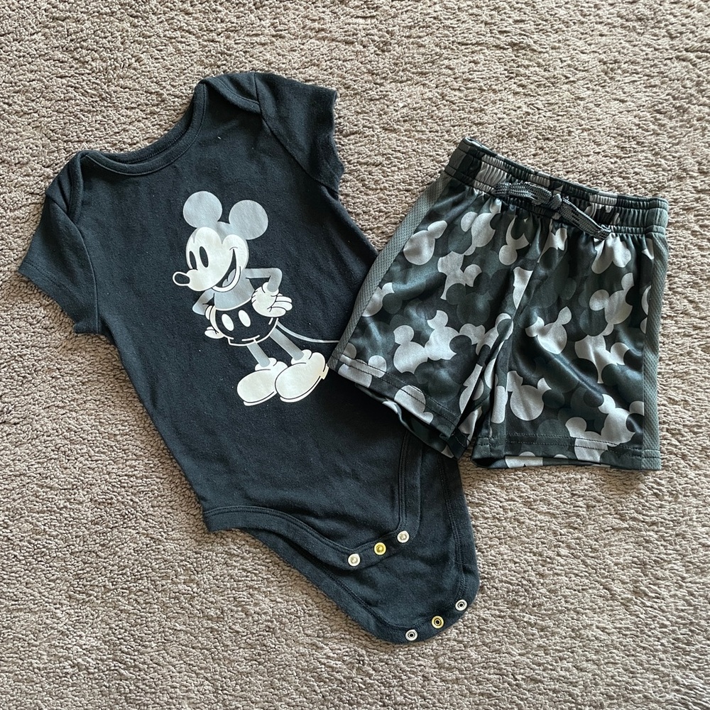 Disney Mickey Mouse Black and Gray Kids Set